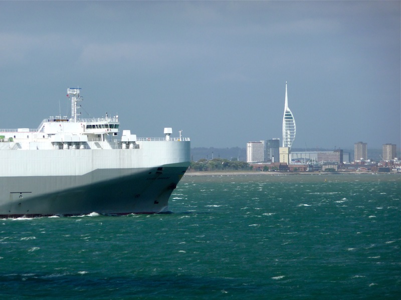 ...Schiff von links!  _736