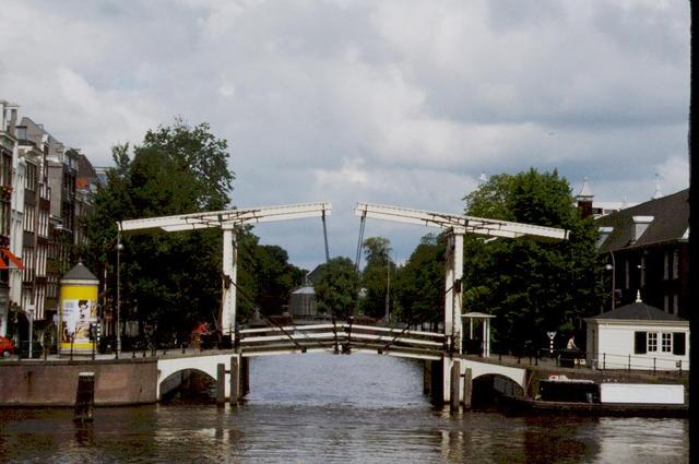 Grachten-Durchfahrt  _451103